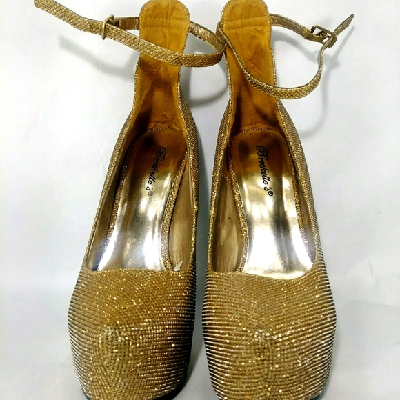 Ankle strap Almond-Toe Heel pump 😍 - Picture 2 of 13